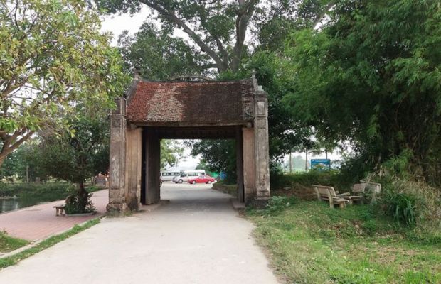 Duong Mong - Mong Phu Gate